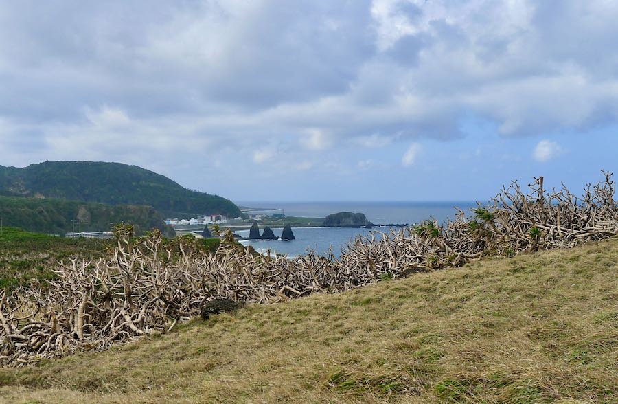 View of Triple Rocks from Niutoushan lookout.