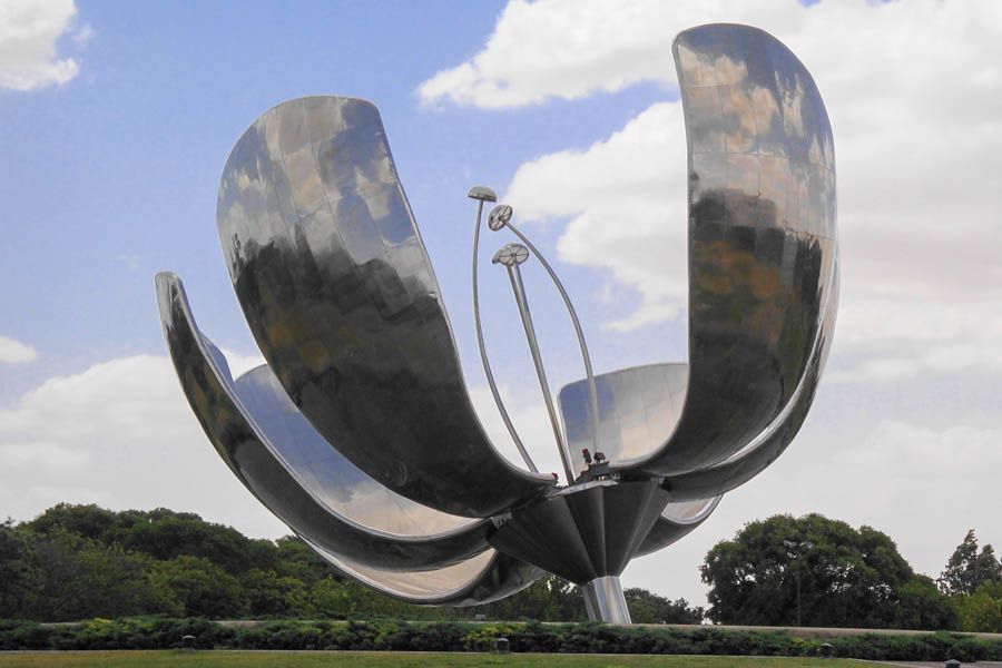 Floralis Genérica, a steel flower sculpture in Recoleta, Buenos Aires.