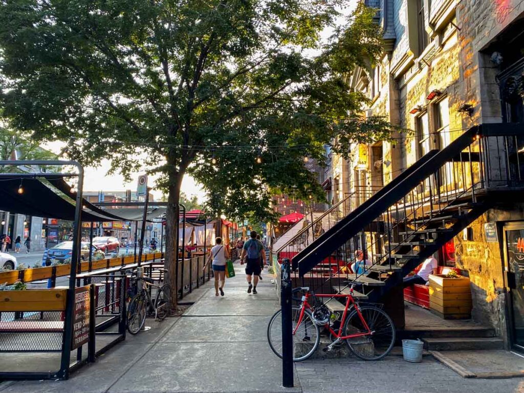 Evening on a lively part of Rue Saint-Denis popular with hipster types in the Plateau.